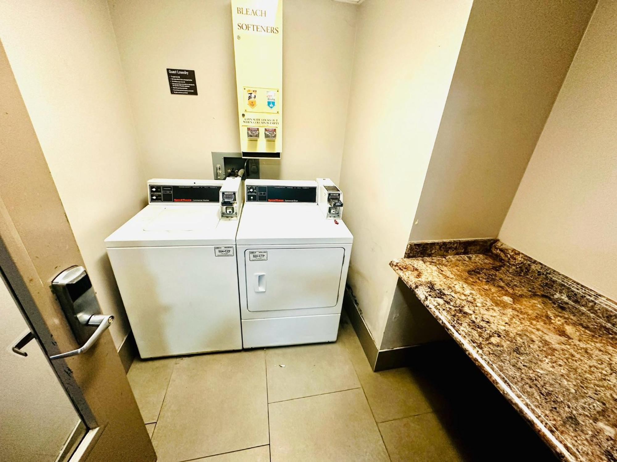 Radiant Inn And Suites Murfreesboro Eksteriør bilde